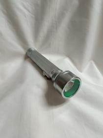 老物件六七十年手电筒可以正常使影视道具装饰摆件三节一号电池