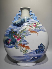 瓷器，乾隆年制，珐琅彩寿山福海诗文抱月瓶，高：31.8cm，宽：26cm,,