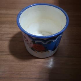 大号菊花牌搪瓷茶缸 （口径13cm）