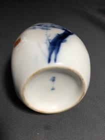 老瓷青花瓷，画梅花方瓶，细腻润泽收藏瓷
