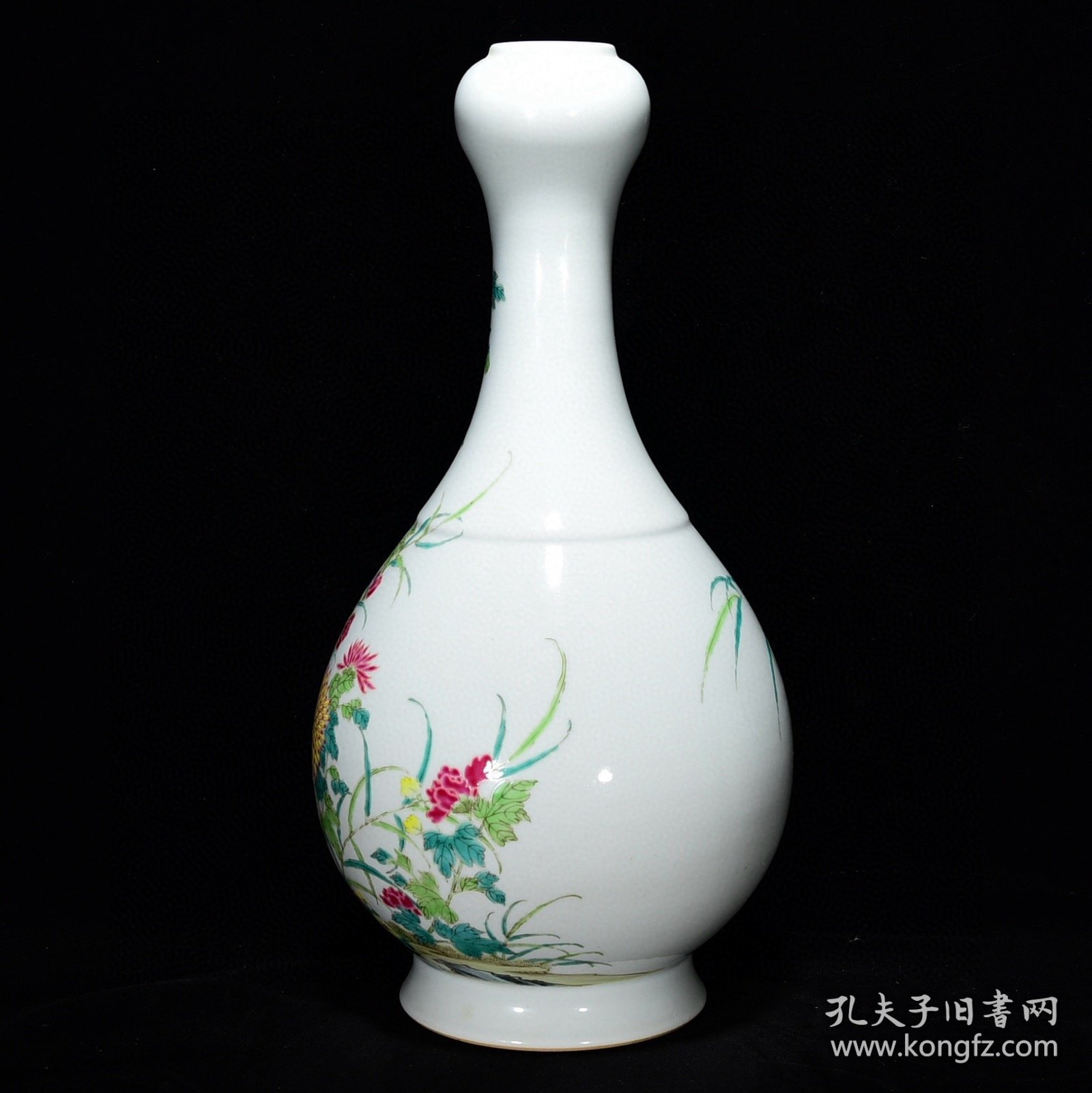 清雍正粉彩安居乐业纹蒜头瓶尺寸35*18.5厘米