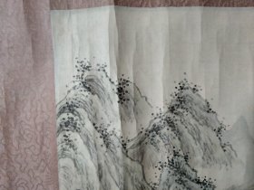 约七八十年代绢本山水横幅，画工细腻！