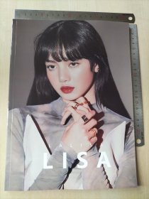 韩国明星LISA珍藏高清写真集。附赠明信片/书签一套 韩国美女写真集