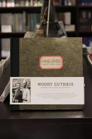 Woody Guthrie-American Radical Patriot 美国民谣 CD+DVD+黑胶套装