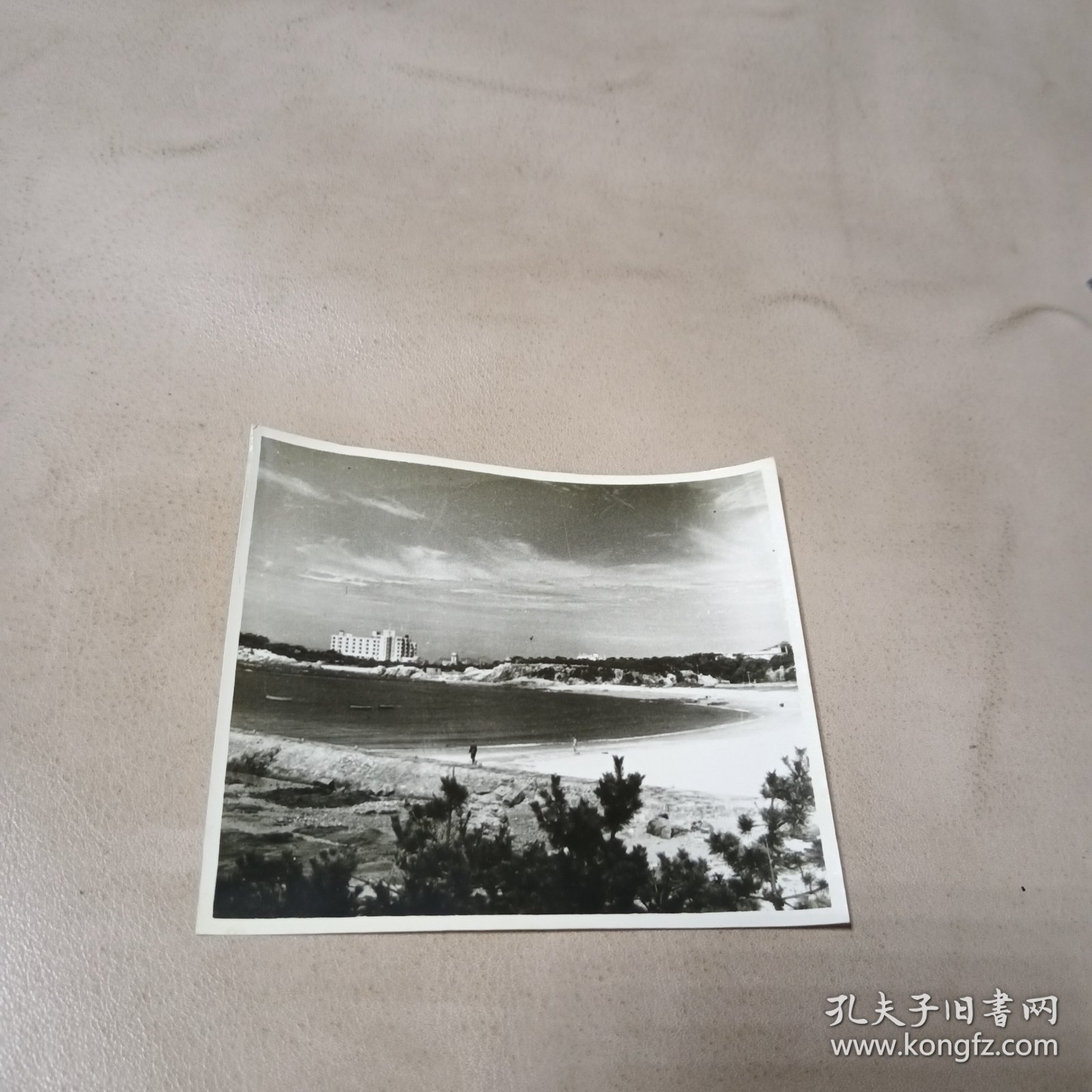 青岛第二高级海水浴场外景1974.8.4.