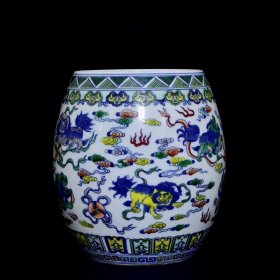 清乾隆斗彩狮子纹罐 19/18厘米