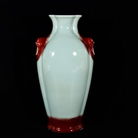 大清乾隆年制松柴烧窑变霁青霁红釉兽耳海棠尊瓶 高36.5宽18.6厘米2