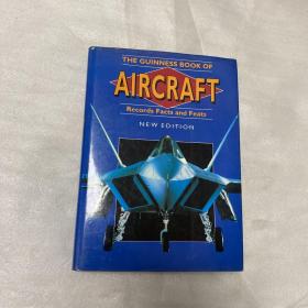 The guinness book of Aircraft 书本侧面受潮发霉，详情见图