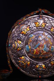 天铁纯手工敲打,錾刻,描彩唐卡,高41宽36.重约1500克…………