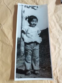 小美女全身照