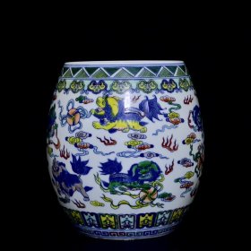 清乾隆斗彩狮子纹罐 19/18厘米