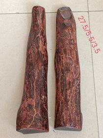 小叶紫檀镇尺一对，保存完好品相如图。