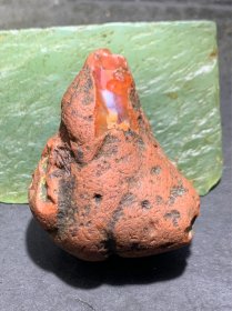 精美川料红皮开窗荔枝冻南红玛瑙原石一颗，