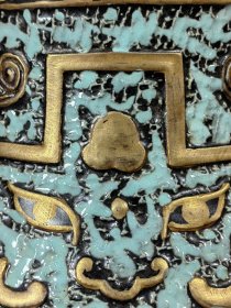 旧藏清乾隆古铜彩山水尊