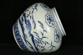 瓷器 明青花芦雁纹罐 高30厘米 直径33厘米