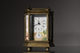 十九世纪 铜嵌画珐琅西洋人物皮套钟 可正常使用 高20.5厘米 宽13厘米