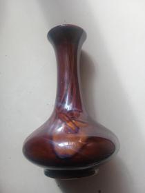 窑变酱釉花瓶