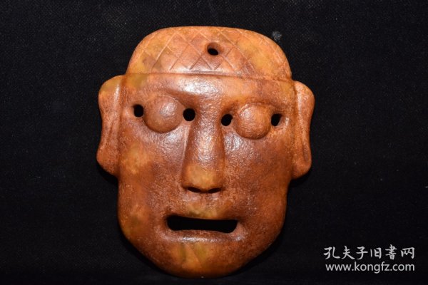 红山文化老玉脸谱、雕刻精美，包浆醇厚，品相完美、重量370克、