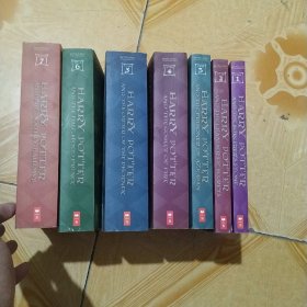 Harry Potter Paperback Box Set哈利波特英文版（7本全）