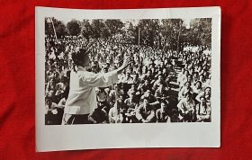 71年北京唱红歌老照片