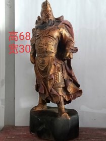 楠木关公一尊，手工雕刻，磨损自然，细节如图