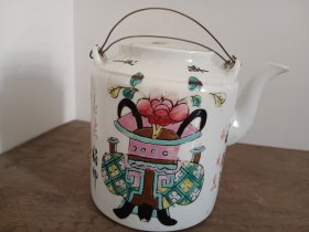 民国粉彩博古提梁壶