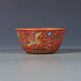 明红地五彩描金凤纹杯一对