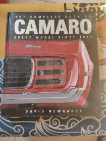 THE COMPLETE BOOK OF CAMARO EVERY MODEL SINCE 卡玛罗的每一款车型的完整书籍
