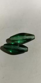 绿水晶珠子，皮壳厚重，风化明显，实物漂亮，品相见图