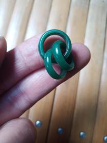 清代琉璃耳环，看图四有一细环有个裂线，其余完好，粗坏直径1.82厘米，价优，喜欢的朋友看好抓紧下单，