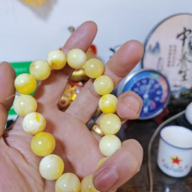 蜜蜡手串1