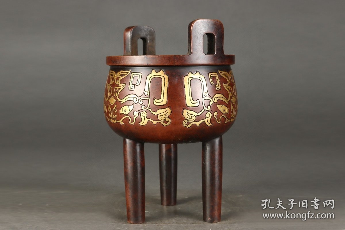 明 铜胎鎏金饕餮纹鼎式炉
