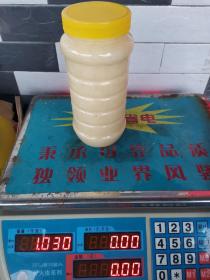 贵州油菜花蜂蜜保真  一罐1000克  如果不满意支持退款退货。
