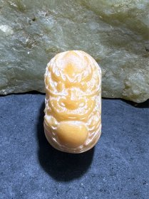 半风化象牙果雕刻龙头通货面包圈平安扣（墩子）一个！