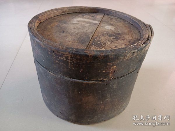 老帽盒 上盖下底拼板 盖子边老裂锯钉修补 高19.5直径26