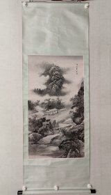 80年代左右老画一幅，杨家义山水画94*52cm，原装裱立轴。