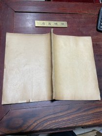 【影唐写本汉书食货志】清光绪八年黎庶昌据唐写本覆刻本，线装大开本一册全，《汉书•食货志》是东汉班固所撰《汉书》十志中的一篇，按“食”，“货”分上下两部分，对西汉王朝约230年间（包括王莽篡汉时期）的农业经济情况和财政货币状况予以概括论述，字体飘逸雅致，后有杨守敬长跋校记