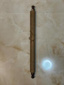 古筆人物图，清代，【曾我蕭白】 
1730 - 1781 （52歲。本 姓三浦，字師龍，號輝鷹、暉雄、暉一、輝一、蕭 白、如鬼、鬼神齋、鸞山、蛇足軒' 飛鸞、虎道、德 甫，通稱左近次郎一京都生人' 從師高田敬甫，又祖 述雪舟等楊、曾我蛇足。終成自家之風，筆意豪放， 用彩反差強烈，個性突出，世有奇才之稱。自詡曾我 蛇足第十代，與池大雅交友甚密'擅長水墨山水、人 物代表作品《群仙圖屏風》