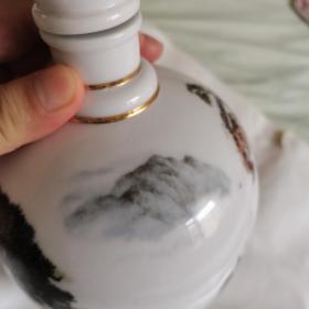 大凌河酒瓶（空瓶，2斤装）百年窖藏经典（99品）