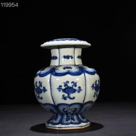 明宣德青花灵芝纹石榴尊