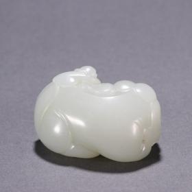 回流 和田玉籽料封侯拜相雕件。规格：高3㎝长5.2㎝宽3.7㎝重94g