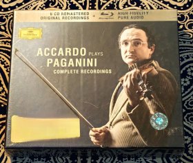 《 ACCARDO PLAYS PAGANINI COMPLETE RECORDINGS 》 阿卡多演奏帕格尼尼小提琴协奏曲、奏鸣曲、随想曲等，查尔斯·杜图瓦（Charles Dutoit）指挥伦敦 费城交响乐团伴奏。 6CD+1BD（高清音频碟）