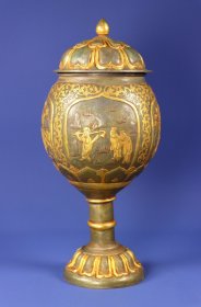 旧藏唐代时期局部鎏金高浮雕錾刻缠枝莲花人物罐