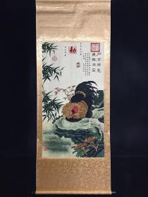 中堂画  （鸡报平安）一图—物
裱好尺寸  高*宽175cm*68cm
画芯尺寸  高*宽105cm*58cm