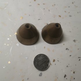 老铜铃铛 一对（尺寸以1元硬币为参照物...）