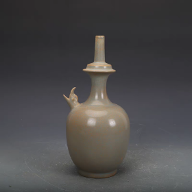 汝窑粉青釉净水瓶