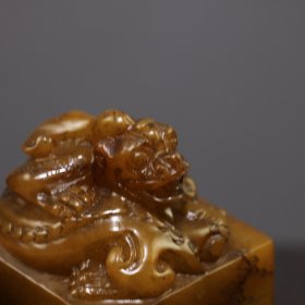 田黄石精雕·招财貔貅·老闲章
