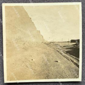抗战时期 日军华北方面军行军途中拍摄的华北地区的古城墙 原版老照片一枚
