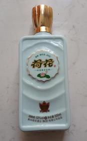 荷花~~酒瓶（建厂60周年纪念）