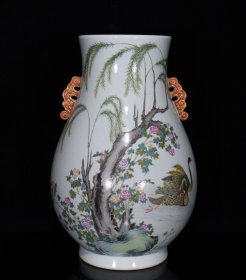 清乾隆粉彩花鸟纹双耳如意尊 尺寸34*25厘米